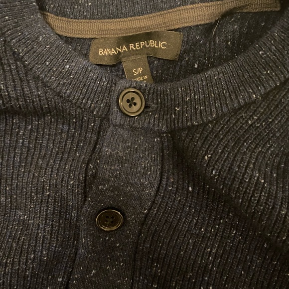 Banana Republic Men’s Henley Knit Sweater - Picture 2 of 2